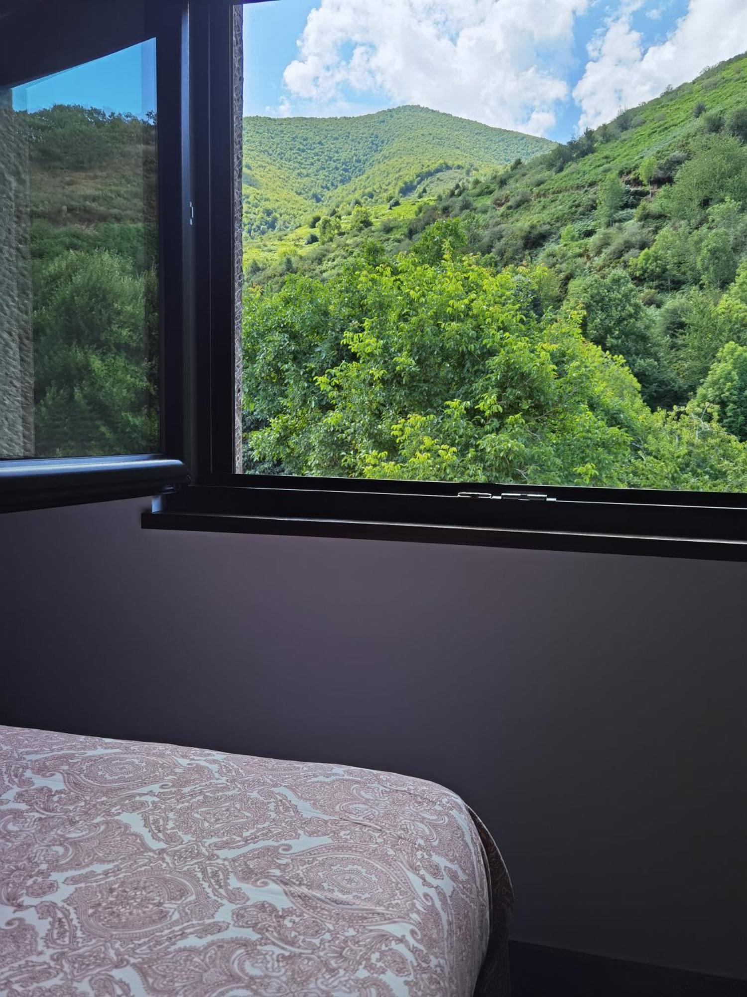 Hotel Eigon Posada De Valdeon Ngoại thất bức ảnh